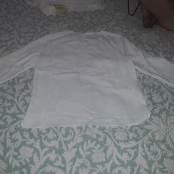 Ladies MNG Suit Cpllectiom Long Sleeve Top. Sm - Picture 3 of 4